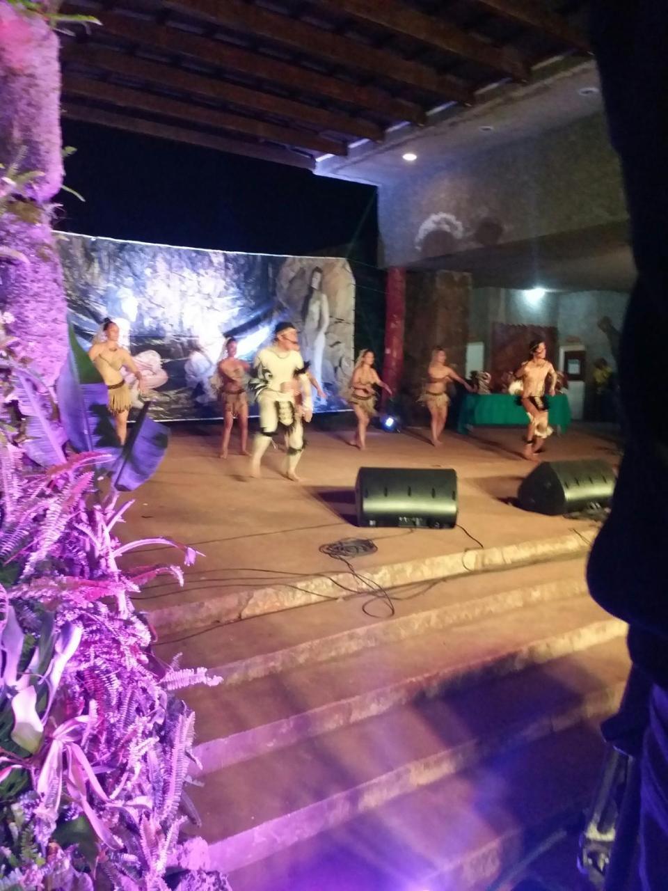 Kaimana Inn Rapa Nui 汉格罗阿 外观 照片